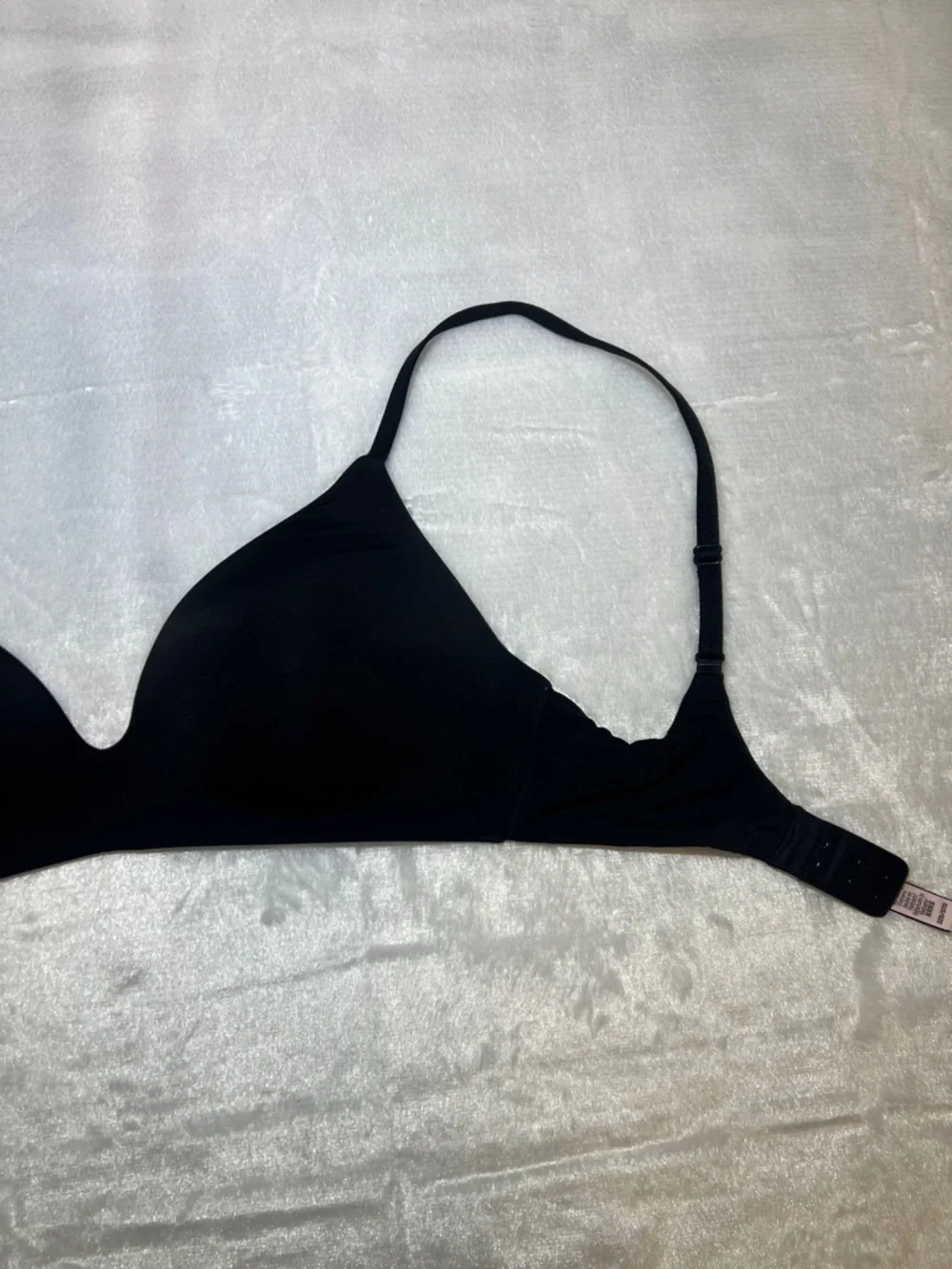 Victoria’s Secret bra T Shirt Lightly Lined No wire 32D - Picture 2 of 7